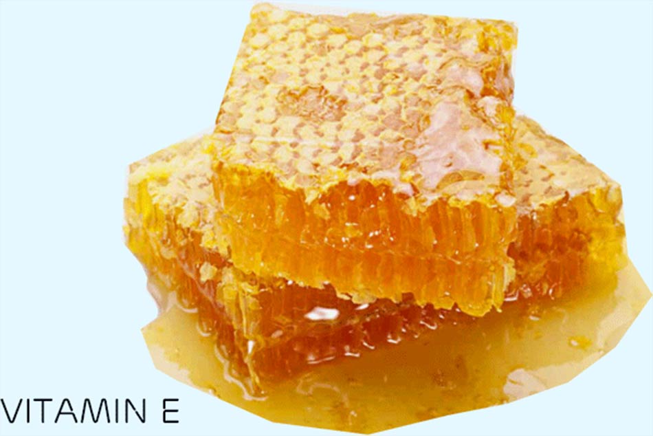 Trị mụn thâm bằng vitamin E kết hợp với mật ong